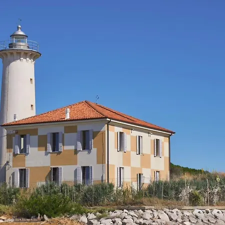 Comfy Terraced House Villa *